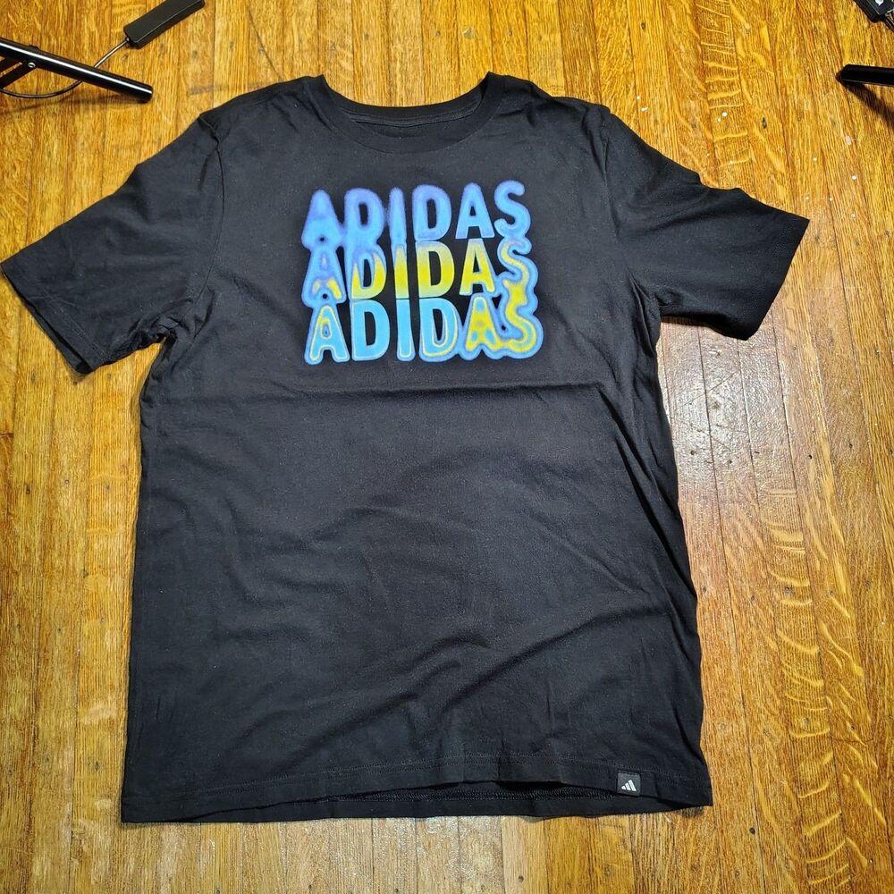 Adidas Boys Blk Tee Blue Spellout Graphics Sz XL/T644